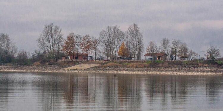 Κάτω από το επιτρεπτό όριο η στάθμη της Λίμνης Κερκίνης – Οι ευθύνες και η επόμενη μέρα.