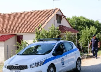 Τραγωδία στα Τρίκαλα: 18χρονος έπνιξε την μητέρα του με πετσέτα