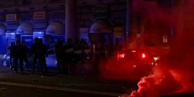 Ιταλία: Έβαλαν βόμβα σε αυτοκίνητο δημοσιογράφου που ασχολείται με θέματα διαφθοράς – Έκρηξη και στο ΙΧ της κόρης του