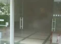 Τέλος συναγερμού στον Πύργο των Αθηνών, έσβησε η φωτιά που εκδηλώθηκε στο υπόγειο του β’ κτιρίου