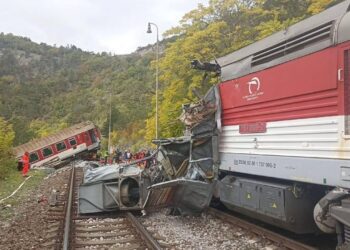 Σλοβακία: Βίντεο ντοκουμέντο κατέγραψε τον ήχο της σύγκρουσης των δύο τρένων