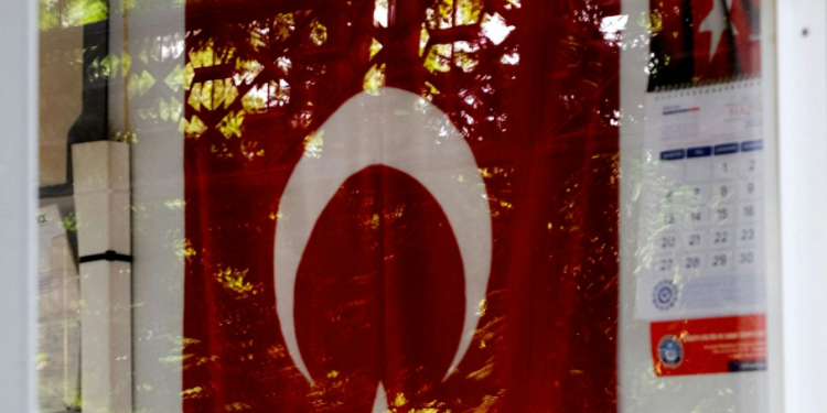 Αδιανόητη απόφαση του Δήμου Θεσσαλονίκης: Δωρεάν μαθήματα τουρκικών!