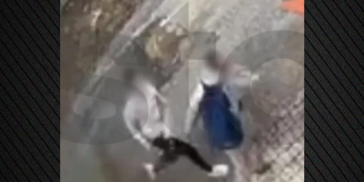 Για ένα κορίτσι έγινε η αιματηρή συμπλοκή 13χρονων στην Τρίπολη – Βαριά τραυματισμένος ο ένας ανήλικος