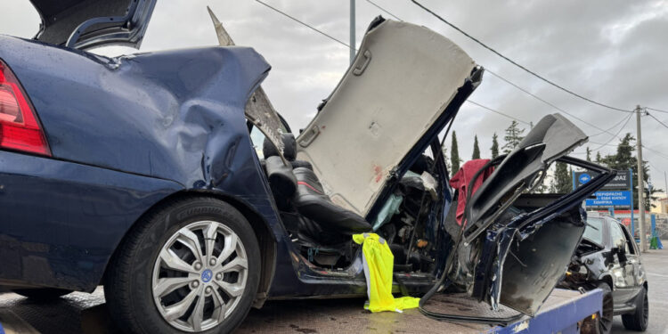 Ματωμένη Παρασκευή: 4 νεκροί σε δύο τροχαία σε Αθηνών – Λαμίας και Αθηνών – Κορίνθου, 2 σοβαρά τραυματίες στο ΚΑΤ