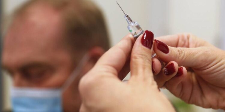 Ελπίδα για εκατομμύρια ανθρώπους: Πιο κοντά από ποτέ οι επιστήμονες σε εμβόλιο που νικά τον καρκίνο