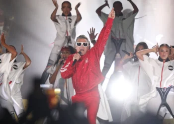 Ρόμπι Γουίλιαμς στο Καλλιμάρμαρο: Τα τραγούδια που διάλεξε ο «αλήτης της ποπ», το σόου με το κοινό και η… Χάιδω