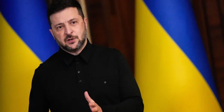 Ζελένσκι: «Καλός συμβιβασμός» η πρόταση Τραμπ για πάγωμα των εχθροπραξιών στις τρέχουσες γραμμές του μετώπου