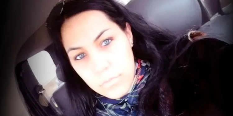 27χρονη Eλληνοκαναδή σκότωσε τους δύο μικρούς γιους της για «να ενωθούν όλοι στον Παράδεισο» με τον 72χρονο σύζυγό της που πέθανε από καρκίνο