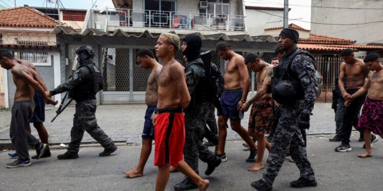 Comando Vermelho: Ποια είναι η «κόκκινη συμμορία» που στάθηκε αφορμή για τη σφαγή στο Ρίο ντε Τζανέιρο