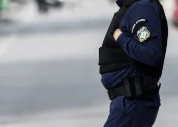 H «χρυσή» ζωή του αστυνομικού που εμπλέκεται σε κύκλωμα ναρκωτικών – Είχε καταθέσεις 600.000 ευρώ