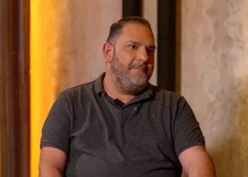 Στέλιος Διονυσίου: «Το καζίνο μού έκλεισε το σπίτι» – Οι εξομολογήσεις για τον πατέρα του, τη «χρυσή» δεκαετία και τα πάθη του