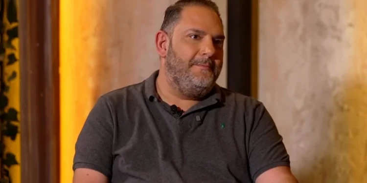 Στέλιος Διονυσίου: «Το καζίνο μού έκλεισε το σπίτι» – Οι εξομολογήσεις για τον πατέρα του, τη «χρυσή» δεκαετία και τα πάθη του