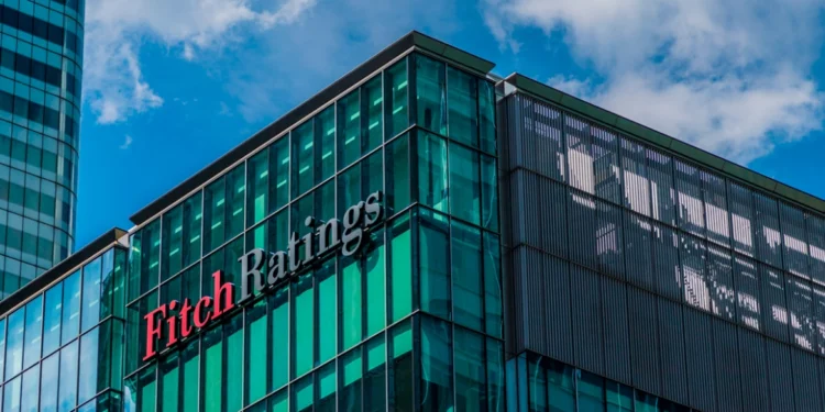 Η Fitch αναβάθμισε την ελληνική οικονομία – Τι σημαίνει αυτό για την επενδυτική βαθμίδα