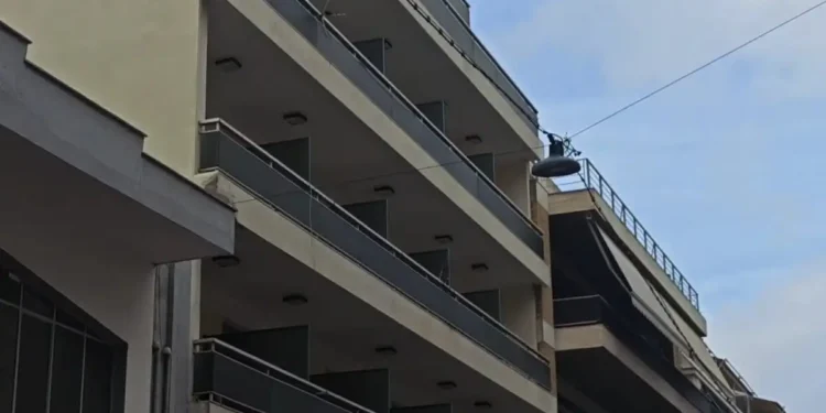 Κυψέλη: Χωρίς σαπούνια και πάνες είχαν αφήσει τους 75 ηλικιωμένους στο γηροκομείο που έκλεισε