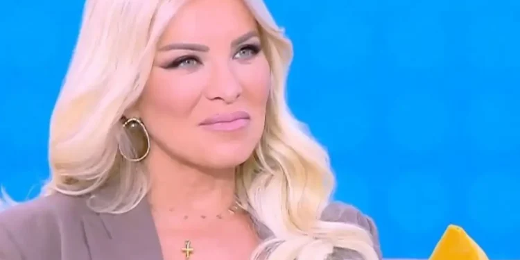 Κατερίνα Καινούργιου: «Έκανα τάμα στην Παναγία Δεομένη και μετά βγήκε θετικό το τεστ εγκυμοσύνης»