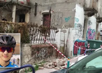 Ποινές με αναστολή για τον θάνατο φοιτητή που καταπλακώθηκε από τοίχο στη Λάρισα – Οργή από την οικογένεια