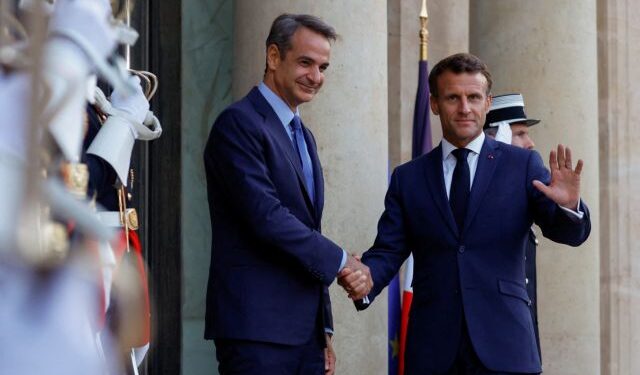 «Ευχαριστούμε τους Έλληνες»: Πώς η πρόωρη αποπληρωμή των δανείων από την Ελλάδα βοήθησε την Γαλλία