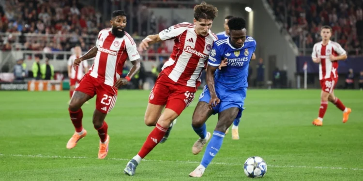 «Η Ρεάλ υπέφερε στον Πειραιά παρά τα τέσσερα γκολ»: Τα σχόλια στην Ισπανία για την εμφάνιση του Ολυμπιακού