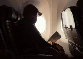 Αν σας αρέσει το παράθυρο στο αεροπλάνο, αποφύγετε αυτές τις θέσεις