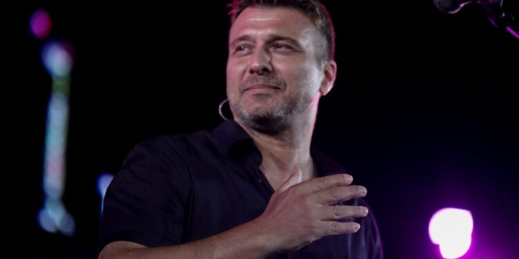 Γιάννης Πλούταρχος: Ποινή φυλάκισης 18 μηνών στην εμμονική θαυμάστριά του