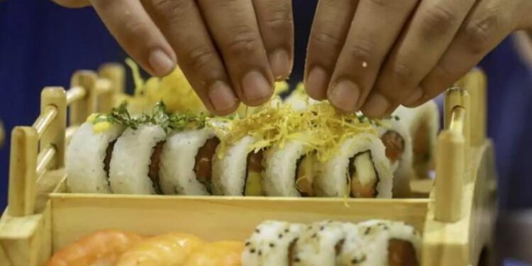 Θεσσαλονίκη: Δηλητηρίαση νεαρού από γνωστό φαγητό – Σοβαρή μόλυνση, πώς το έπαθε