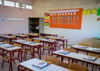 Λουτράκι: «Είναι ένας μελλοντικός βιαστής» φώναζε η δασκάλα για τον 6χρονο μαθητή που την ακούμπησε