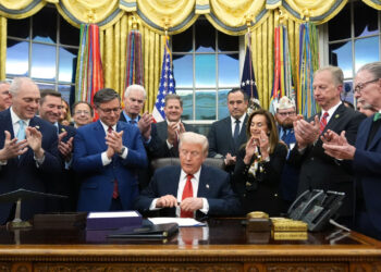 WSJ: Η μυστική συνάντηση που τερμάτισε το shutdown