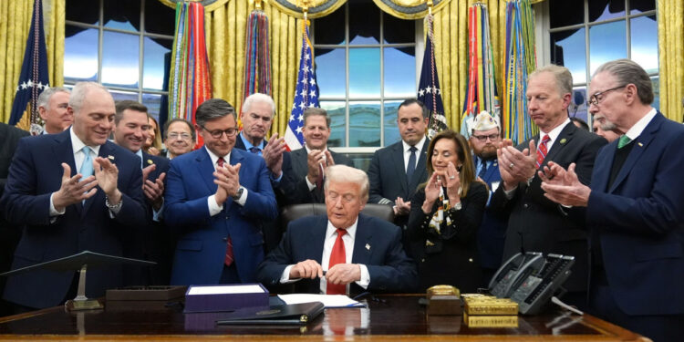 WSJ: Η μυστική συνάντηση που τερμάτισε το shutdown