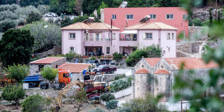 Βορίζια: Βαπτίστηκαν τα τρία παιδιά του 39χρονου για να μπορέσουν να τον κηδέψουν