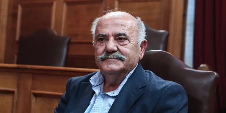 «Χασάπης» στην Εξεταστική για τον ΟΠΕΚΕΠΕ: «Πέθανε ο Ανδρέας Παπανδρέου, πέθανε το ΠΑΣΟΚ για εμάς» – Ένταση με τον Μπάρκα του ΣΥΡΙΖΑ