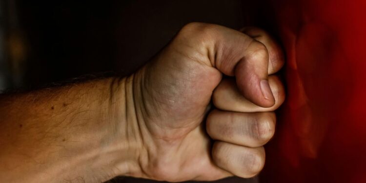 Ξάνθη: Θύμα άγριας επίθεσης 15χρονος – Του έστησαν παγίδα και τον χτύπησαν με μπουνιές και κλωτσιές στο κεφάλι