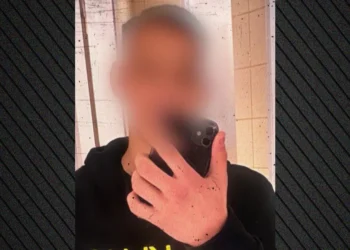 Χολαργός: Με δόλωμα μια κοπέλα έστησαν ραντεβού σε 14χρονο και τον μαχαίρωσαν τρεις φορές