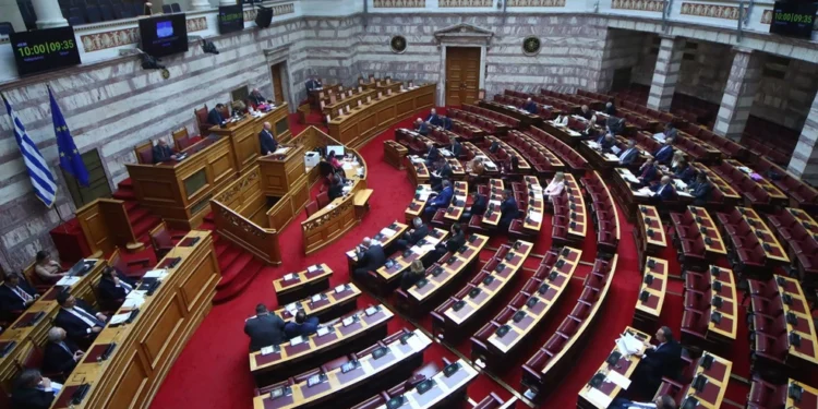 Με 159 «Ναι» υπερψηφίστηκε το νομοσχέδιο για τη μετάβαση του ΟΠΕΚΕΠΕ στην ΑΑΔΕ