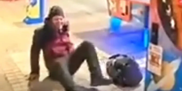 Ευτύχης Μπλέτσας: Η τούμπα του παρουσιαστή σε λούνα παρκ – Η μπουνιά σε παιχνίδι και η στιγμή της πτώσης