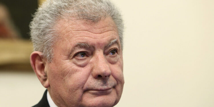 «Πού πας ρε κωλόγερε; Τον χτύπησε στο κεφάλι με το κοντάρι»: Κατάθεση “φωτιά” αυτόπτη μάρτυρα στη δίκη για τον θάνατο Βαλυράκη στοιχειοθετεί δολοφονία