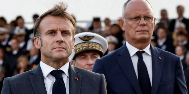 Αγκάθι η στάση του Εντουάρ Φιλίπ για τον προϋπολογισμό της Γαλλίας, «τι μ@@@ς, είναι τρελό»