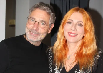 Η Σμαράγδα Καρύδη και ο Θοδωρής Αθερίδης χώρισαν μετά από 23 χρόνια