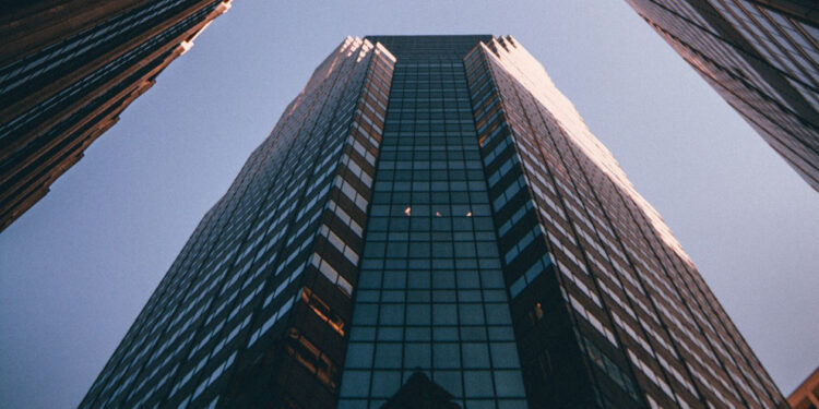 «Σαρώνουν» τα αλβανικά ΑΦΜ – Πρωτιά στον κλάδο των αλλοδαπών επιχειρηματιών στην Ελλάδα