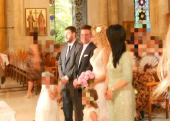 Όταν ο Νίκος Ανδρουλάκης γινόταν κουμπάρος στον γάμο Λαμπράκη – Κουτάντου