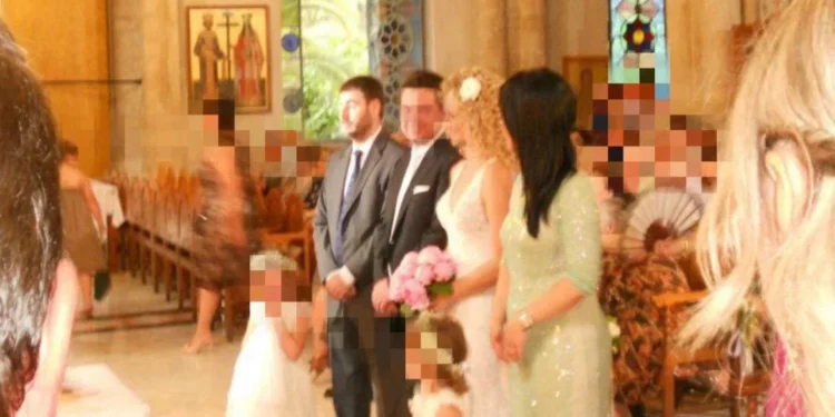 Όταν ο Νίκος Ανδρουλάκης γινόταν κουμπάρος στον γάμο Λαμπράκη – Κουτάντου