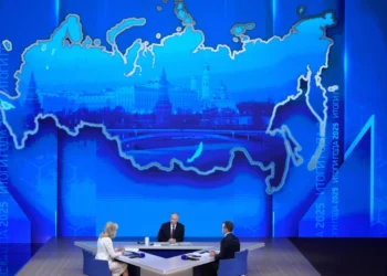 Αμετακίνητος ο Πούτιν στο εδαφικό για την Ουκρανία: Το ξεκάθαρο μήνυμά του με τον χάρτη που παρουσιάστηκε στη συνέντευξή του