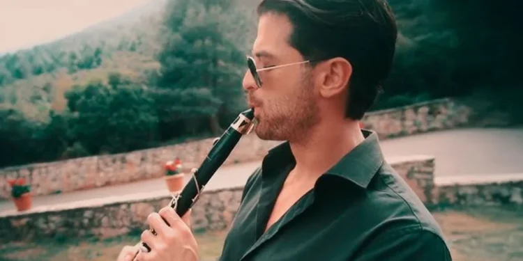 Άρης Μουγκοπέτρος: Σήμερα στον εισαγγελέα μετά τη μήνυση της συζύγου του για ενδοοικογενειακή απειλή, τι ισχυρίζεται ο μουσικός