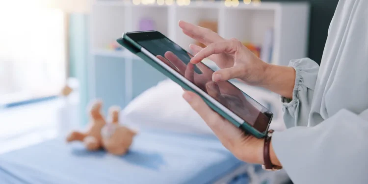 Αλεξανδρούπολη: 24 ώρες ήταν νεκρό το 3χρονο παιδί με ασιτία, πριν μεταφερθεί στο νοσοκομείο – Στον εισαγγελέα η μητέρα του