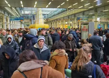 Χάος στη Μάγχη, ακυρώνονται όλα τα δρομολόγια των τρένων της Eurostar λόγω προβλημάτων στη σήραγγα