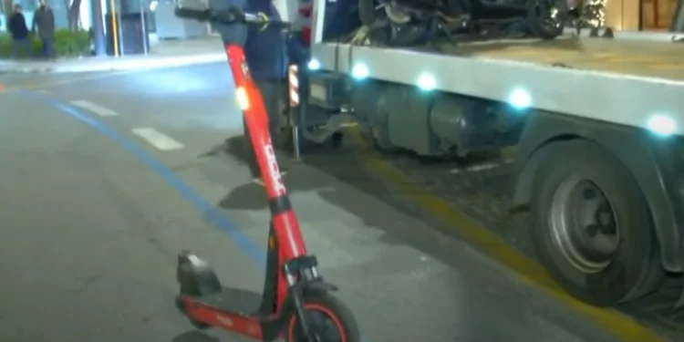 Τα αλκοτέστ στην Πανεπιστημίου έπιασαν και οδηγό σε ηλεκτρικό πατίνι: Της έβαλαν πρόστιμο 350 ευρώ, της πήραν και το δίτροχο