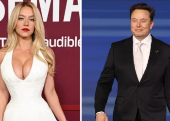 Το σχόλιο του Έλον Μασκ για το μπούστο της Σίντνεϊ Σουίνι που προκάλεσε την οργή των θαυμαστών της