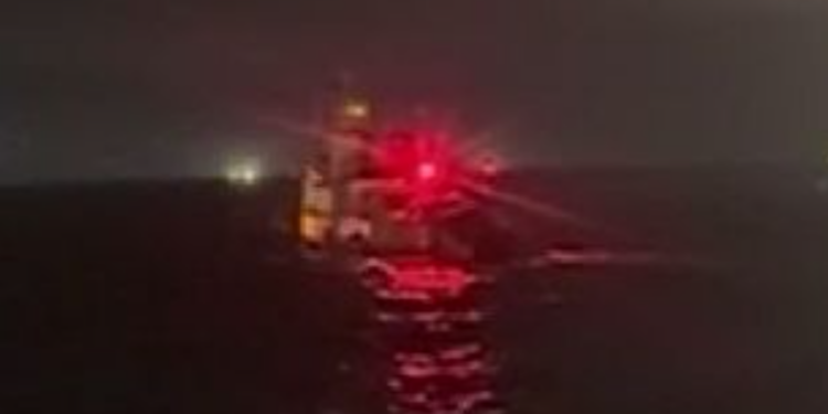 Τουρκικά αλιευτικά έχουν «ζώσει» το Αγαθονήσι: «Το λιμενικό αδιαφορεί, θα γίνει θερμό επεισόδιο»(Βίντεο)