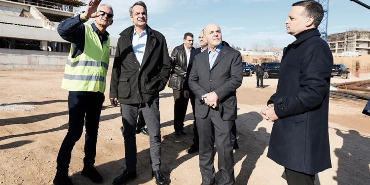 Αυτοψία Μητσοτάκη στον Βοτανικό – «Ένα γήπεδο που αξίζει ο Παναθηναϊκός»