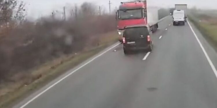 ΠΑΟΚ-Οδηγός νταλίκας: «34 χρόνια στο τιμόνι, 1 εκατ. χιλιόμετρα, δεν έχω ξαναδεί κάτι τέτοιο»