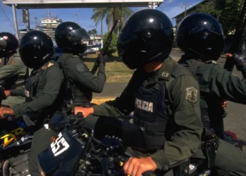 Οι 22 χώρες χωρίς στρατό: πώς επιβιώνουν και γιατί κανείς δεν τις αγγίζει